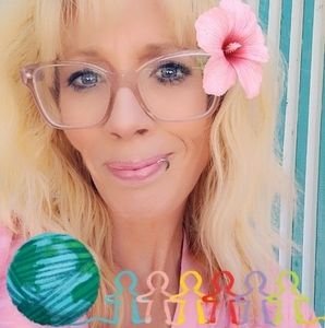 Meet your Posher, Roxie